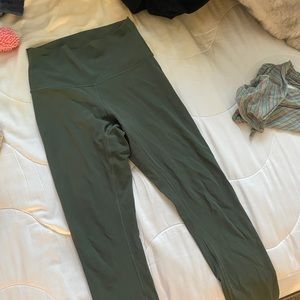 Lululemon legging - wonder under luxtreme